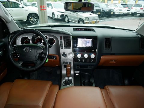 トヨタ　タンドラ　逆車　アメ車　左ハン　レッドロックレザーシート　茶内装　